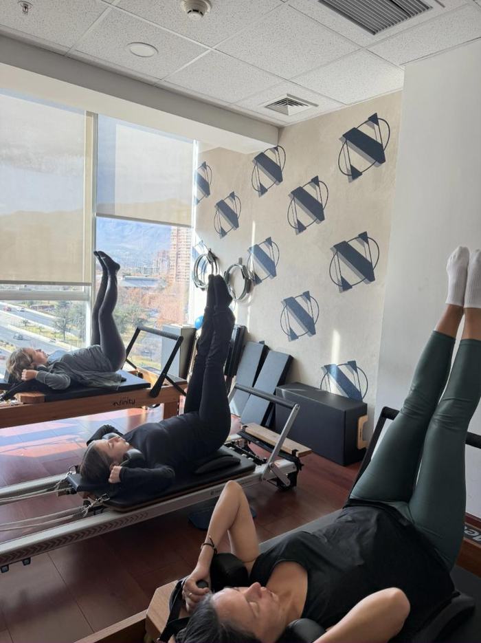 Clase de reformer en el estudio Núcleo